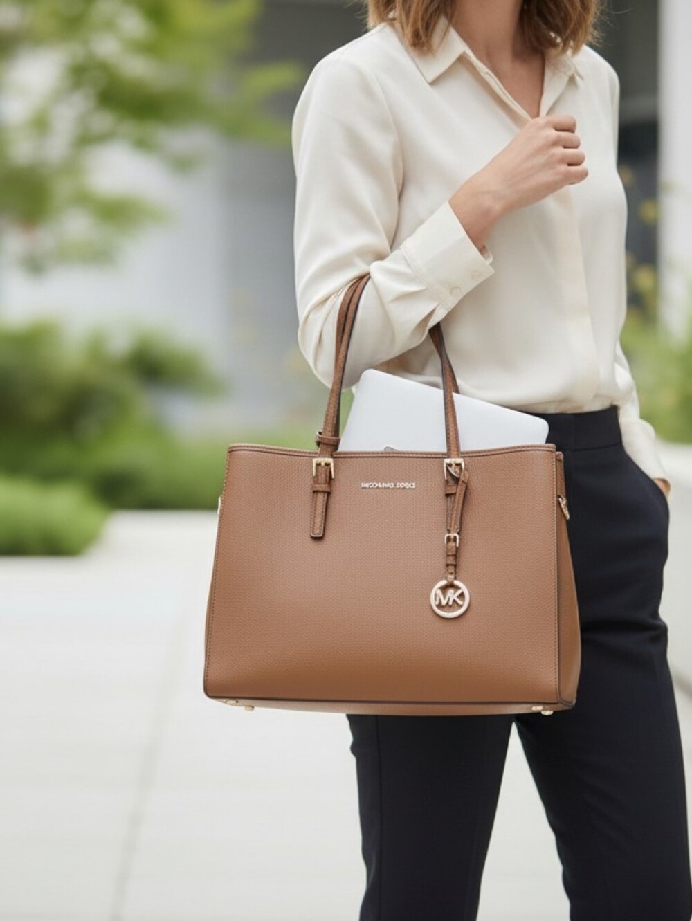 Michael kors MK Jet Set EW  EX Large Saffiano leather handbag East West Travel